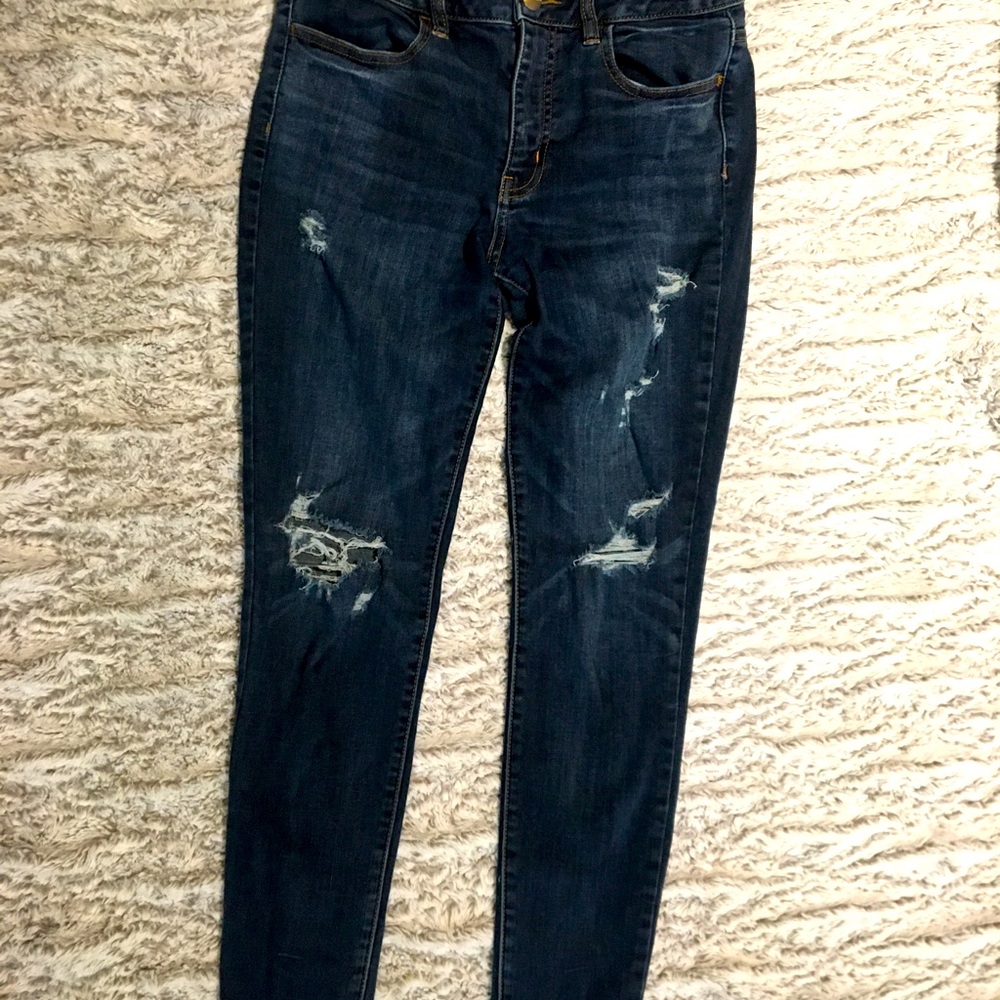 American Eagle distressed jeans - Picture 3 of 4
